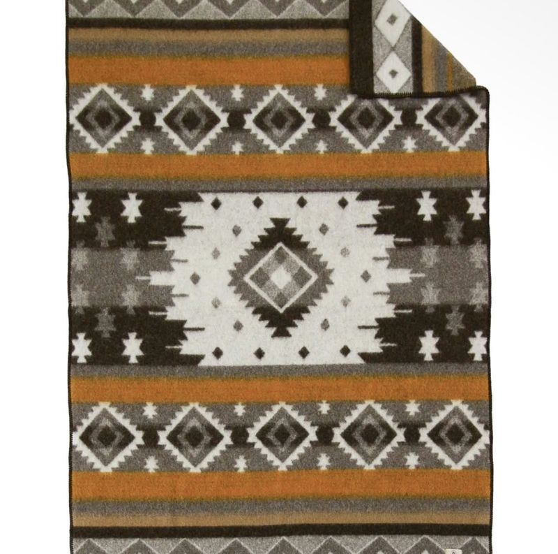 Ullpledd Tribe Bronze